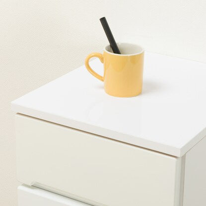 Slim counter (width 35cm) with doors that can be set in any direction