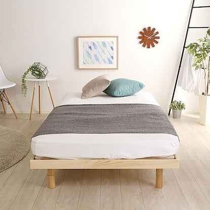 Natural wood 3-level height adjustable bed with legs and slats (S NA)