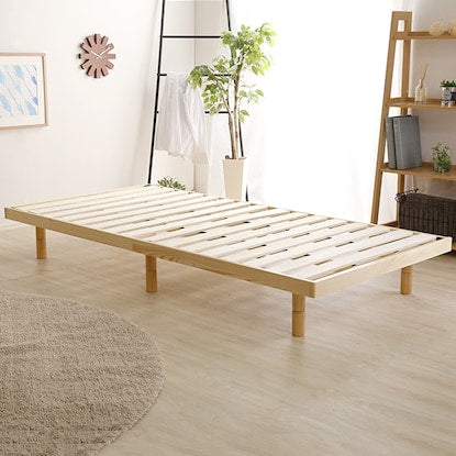 Natural wood 3-level height adjustable bed with legs and slats (S NA)