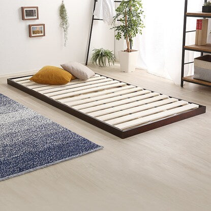 Natural wood 3-level height adjustable bed with legs and slats (S DBR)