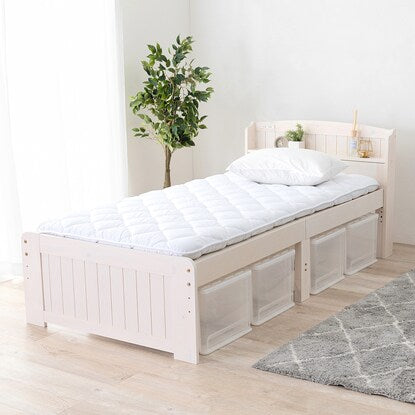 Bed with headboard and slats (S WW)