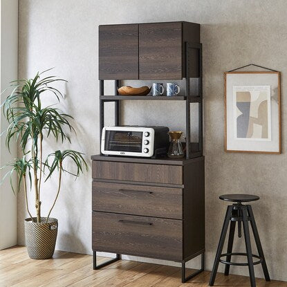 A finished kitchen cabinet with a vintage feel (80 DBR)