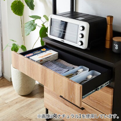 A finished kitchen cabinet with a vintage feel (80 DBR)