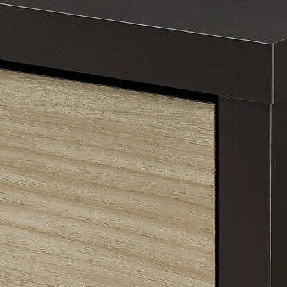 A slim cabinet with beautiful wood grain pattern and sliding doors (width 90 x height 70 cm NGY)