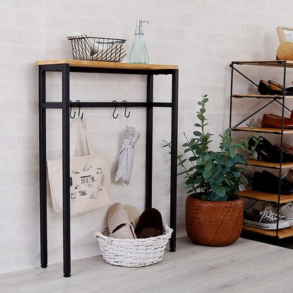 Slim and convenient console table (NA)