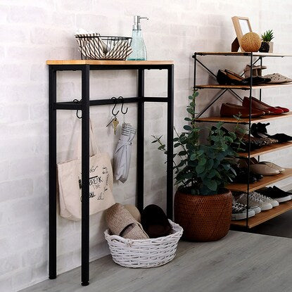 Slim and convenient console table (NA)