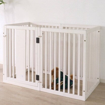 A warm wooden dog enclosure (WH)