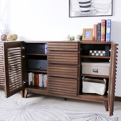 Sideboard (120 WAL) with attractive natural wood decorations