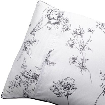 Pillow cover (white floral line art pattern)