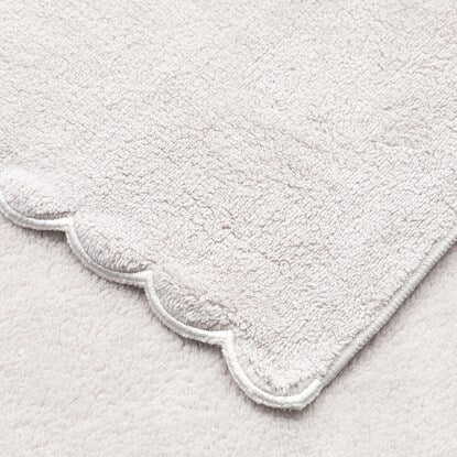 Scallop embroidered bath towel (GY SR22)