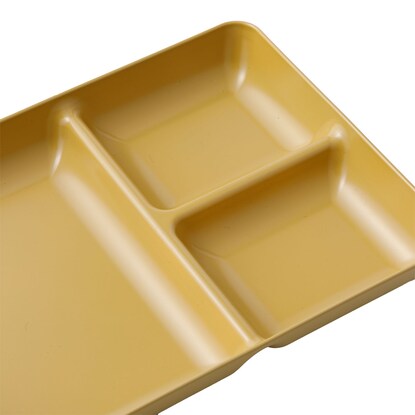 Water-repellent square lunch plate, small (YE)