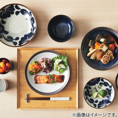 Lightweight extra large plate (Ai Karatsu)