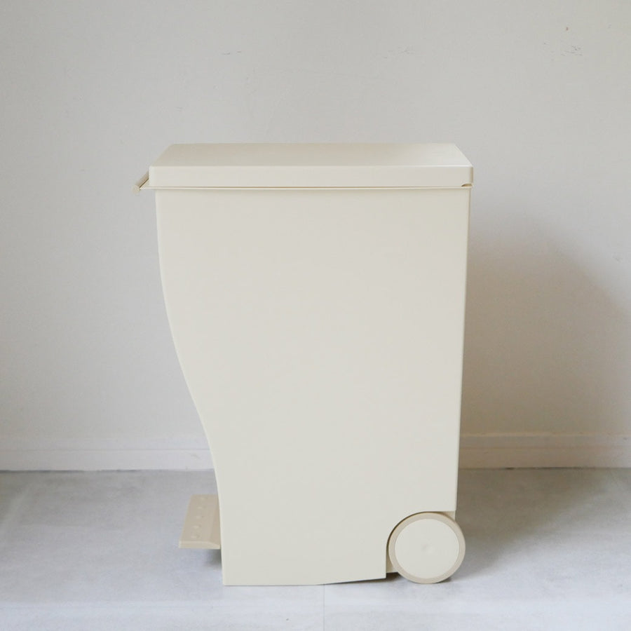 kcud #30 A Beige