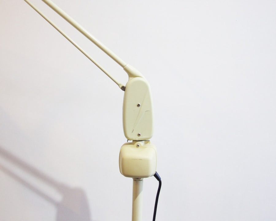 2224 Floor Light