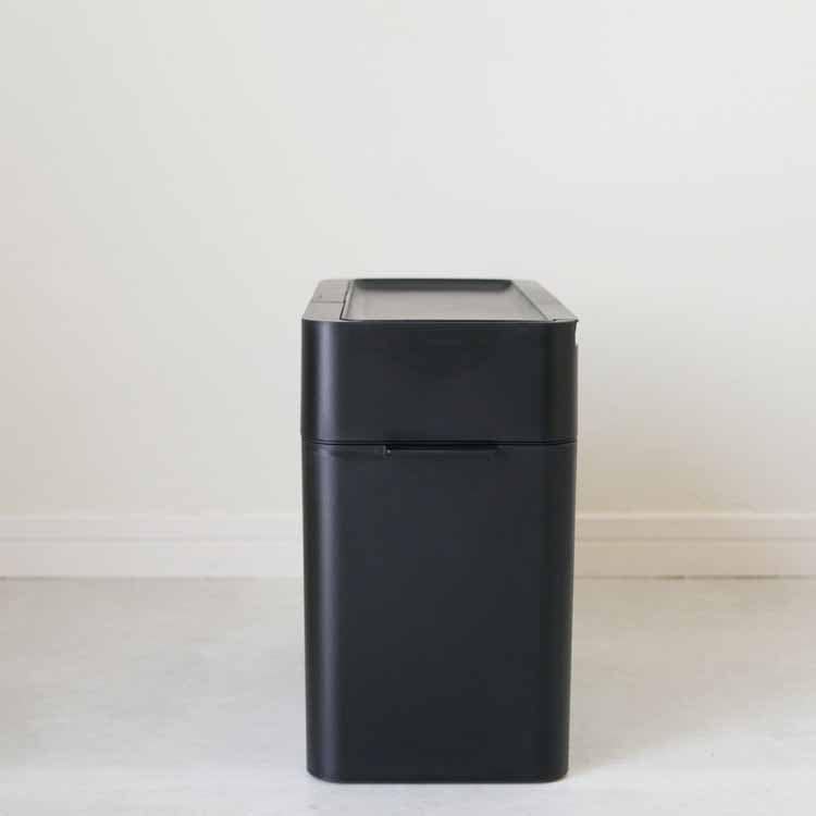 Seals 9.5 Airtight Dustbin, Black