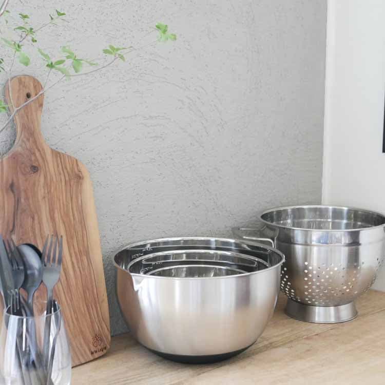 STAINLESS STEEL BOWL M