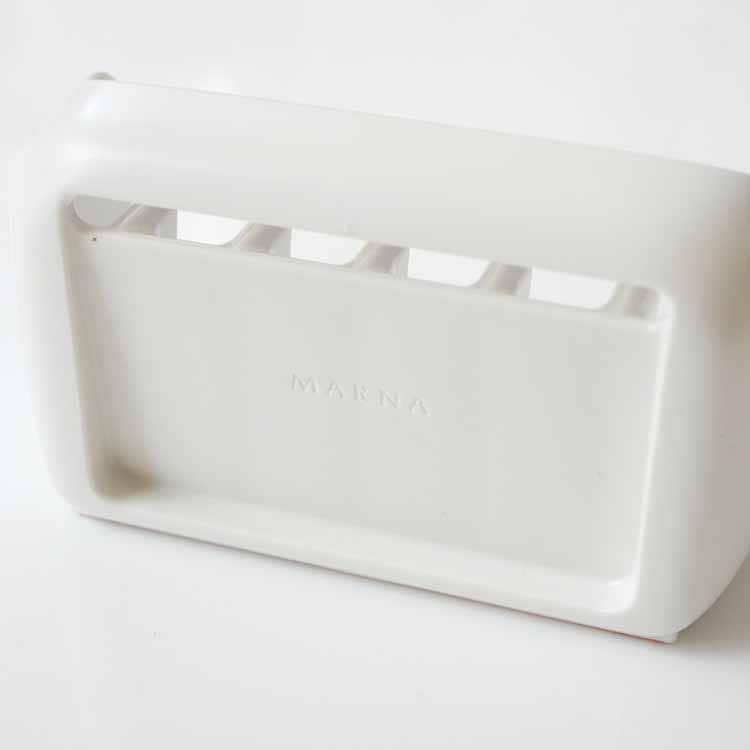 Magnetic soap dish, white