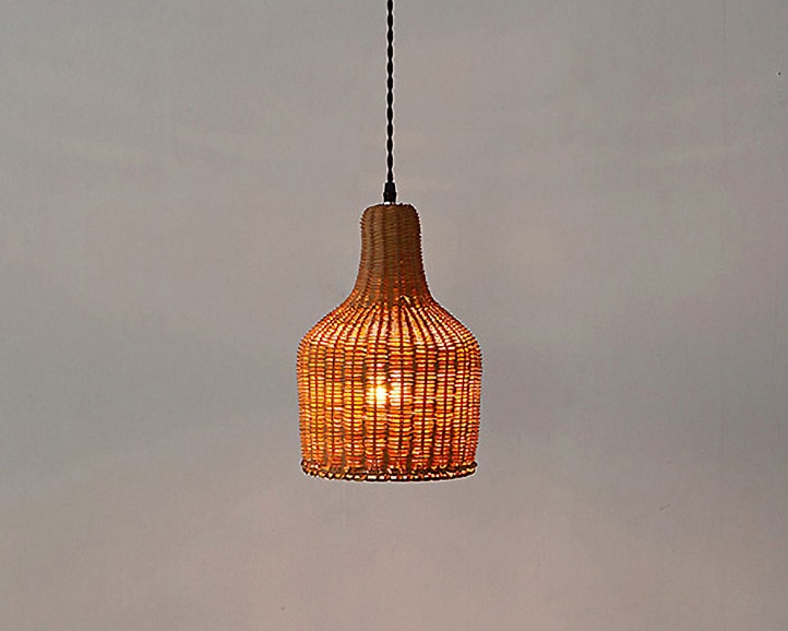 WICKER LAMP