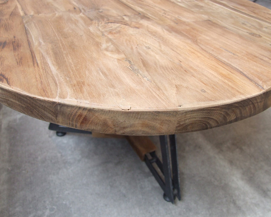 FENDY ROUND COFFEE TABLE Fendi round coffee table