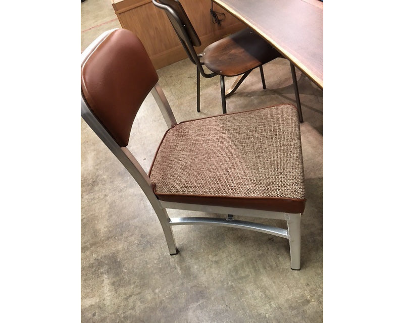 MORGAN CHAIR モルガンチェア