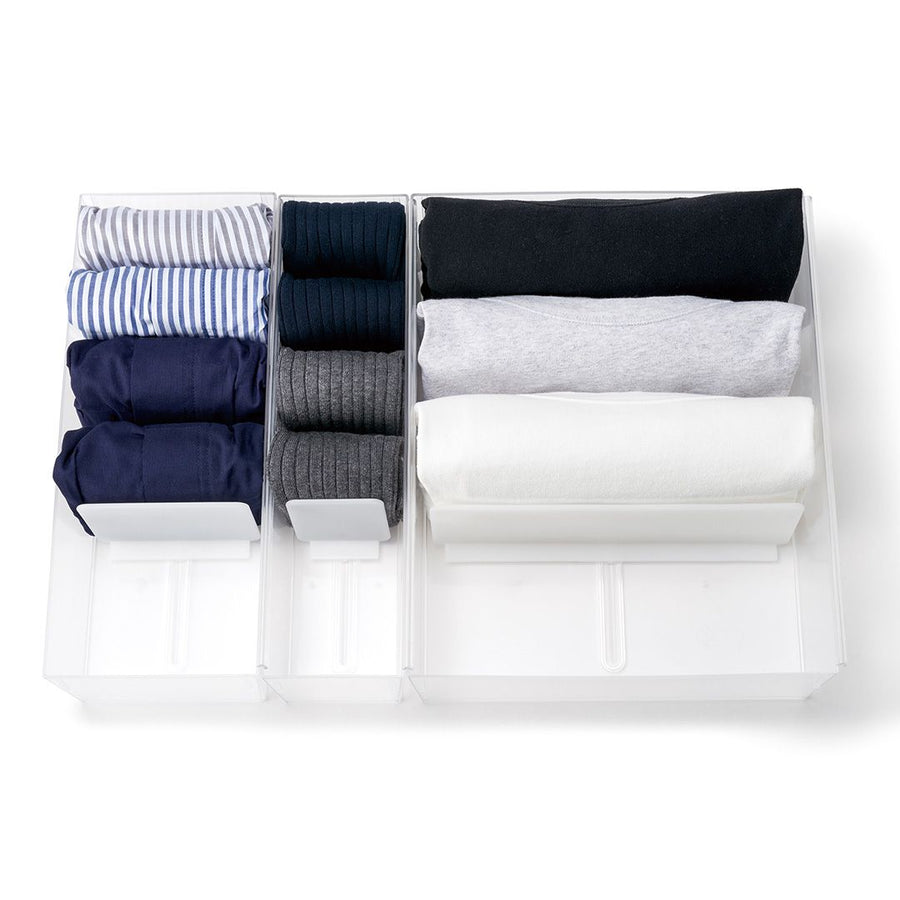 Lingerie case with one divider