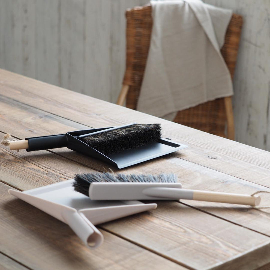 smart dustpan and brush set, gray