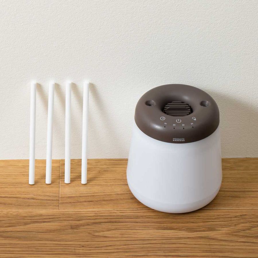 Cordless top-fill humidifier with dual mist function that prevents water from spilling even if it falls over.