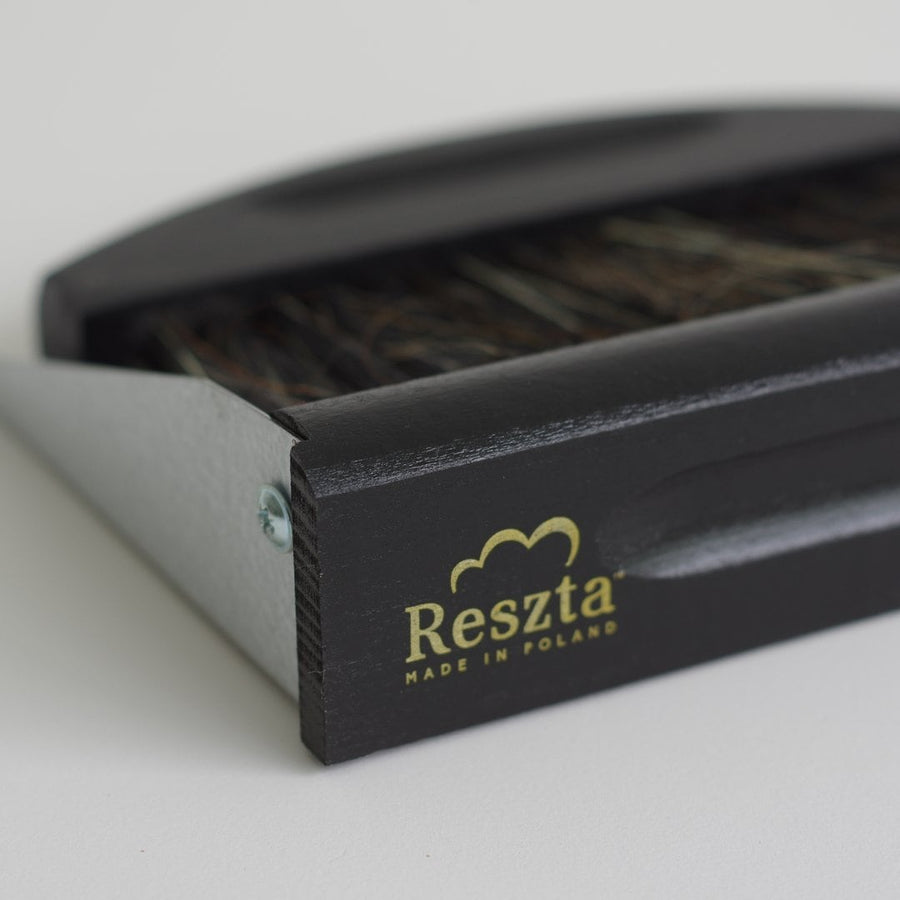 table brush set