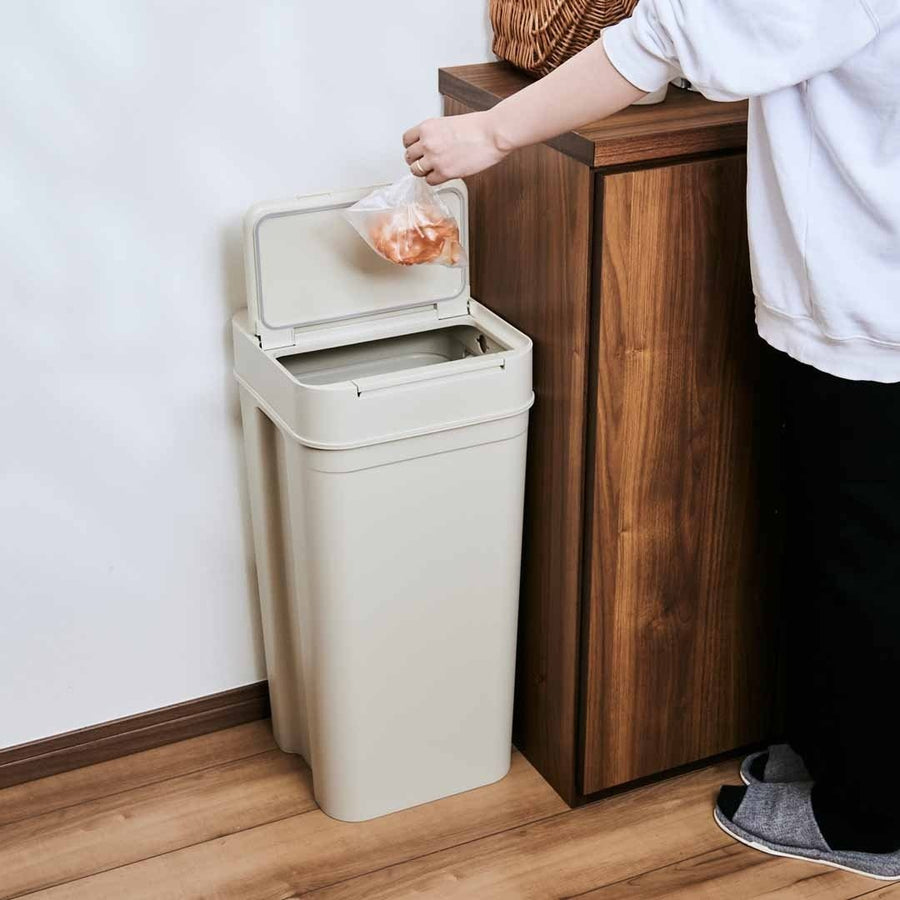 Seals 45 Airtight Dustbin, Beige