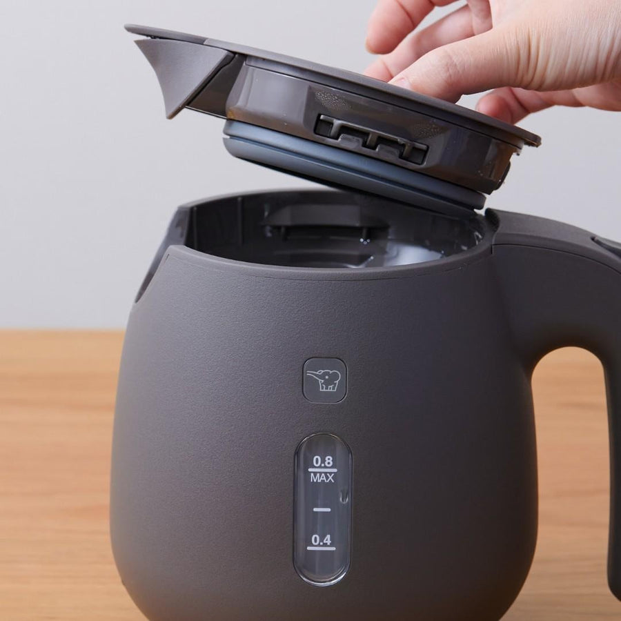 電気ケトル 0.8L