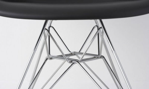 Shell Arm Chair DAR Black