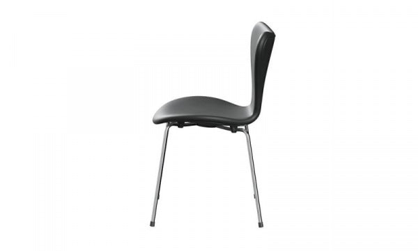 Seven Chair 3107 Fully padded Essential Leather Black Chrome legs