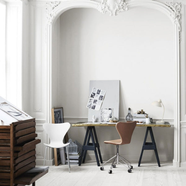 Seven Chair 3107 Colored Ash White with White Legs