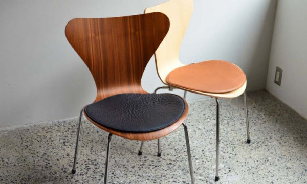 Seat cushion for Seven chair, raw leather, black