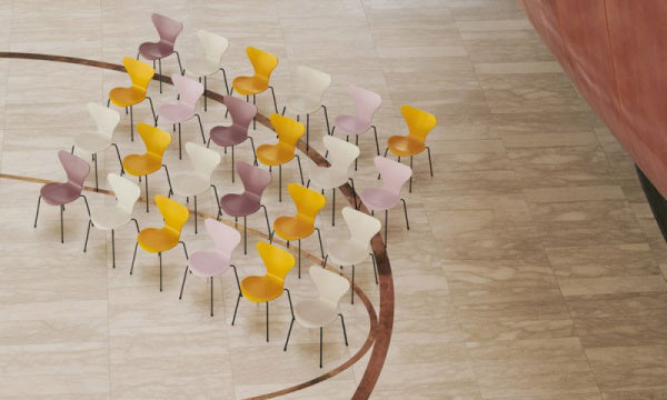 Seven Chair 3107 Lacquer Pale Rose