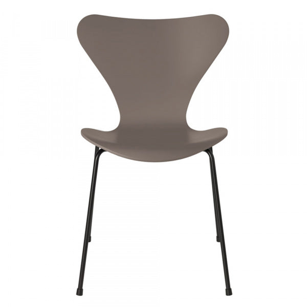 Seven Chair 3107 Lacquer Deep Clay