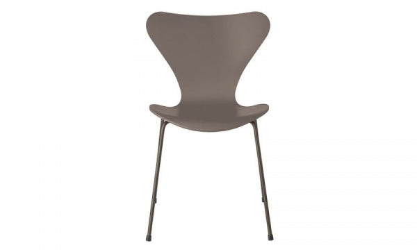 Seven Chair 3107 Lacquer Deep Clay