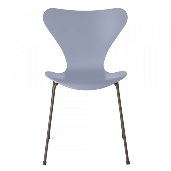 Seven Chair 3107 Lacquer Lavender Blue