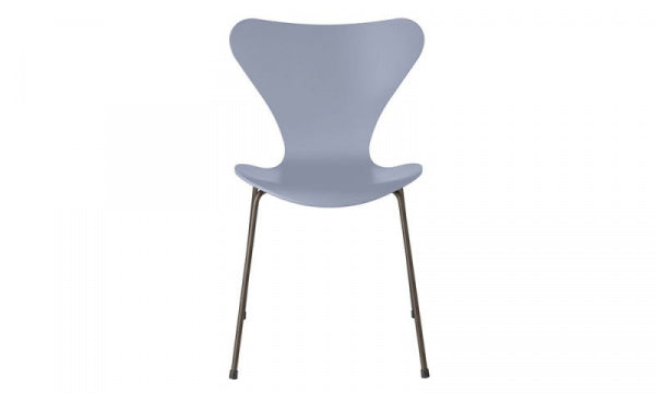 Seven Chair 3107 Lacquer Lavender Blue