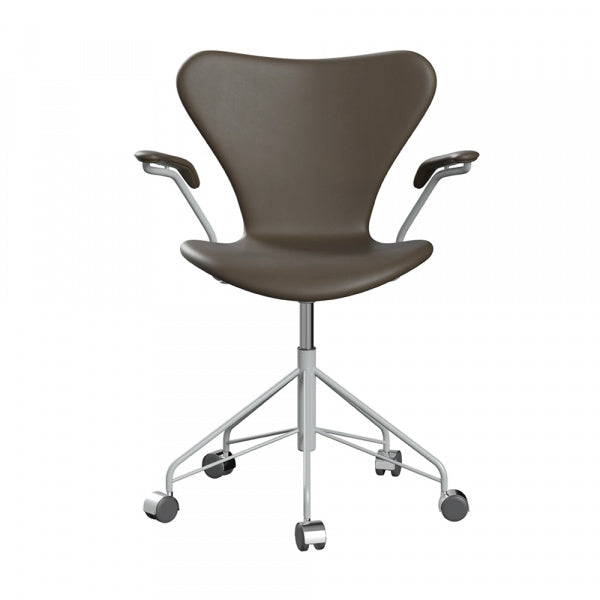 Seven Chair 3217 Fully Upholstered Essential Leather Stone with Arms and Casters