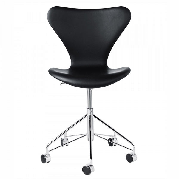 Seven Chair 3117 Fully padded Essential Leather Black with castors