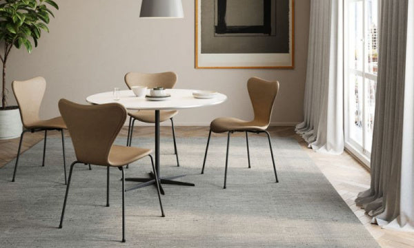 Seven Chair 3107 Fully Padding Essential Leather Light Grey