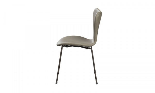 Seven Chair 3107 Fully padded Essential leather light grey with brown bronze legs