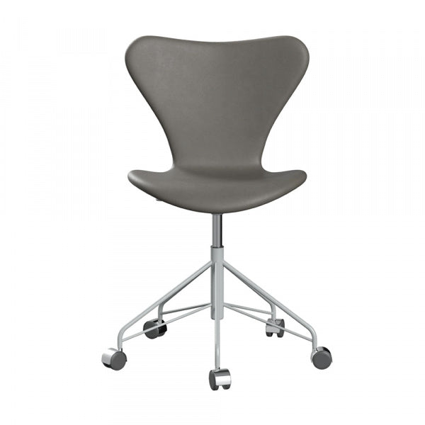 Seven Chair 3117, Fully Upholstered, Essential Leather, Lava, with Casters
