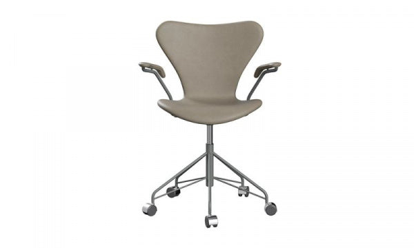 Seven Chair 3217 Fully padded Essential leather Light grey with arm castors