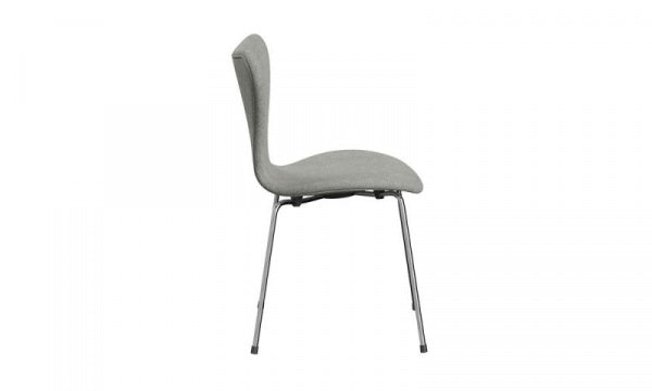 Seven Chair 3107 Fully Upholstered Hallingdal110 White Grey Chrome Legs