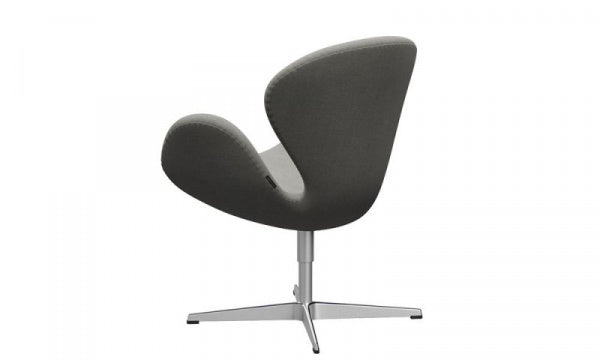 SWAN Swan Chair 3320 Sunniva153 Sand/Light Gray Satin Legs