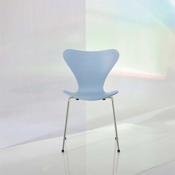 Seven Chair 3107 7:14 AM Blue