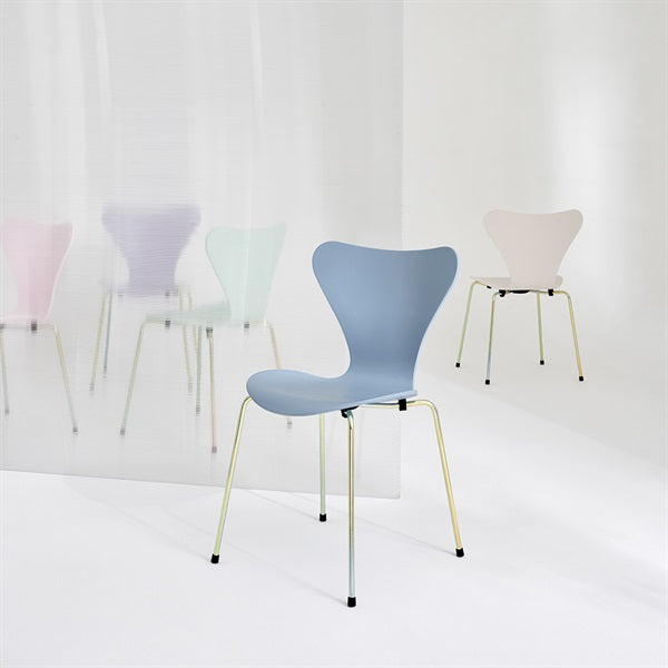 Seven Chair 3107 7:14 AM Blue