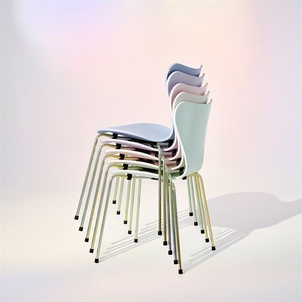 Seven Chair 3107 7:14 AM Blue